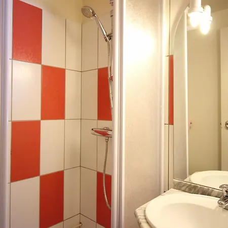 F2 Au Pied Des Pistes, 6 Couchages, - Fr-1-415-175 * Mont-Dore