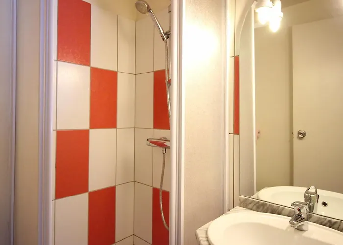 F2 Au Pied Des Pistes, 6 Couchages, - Fr-1-415-175 * Mont-Dore